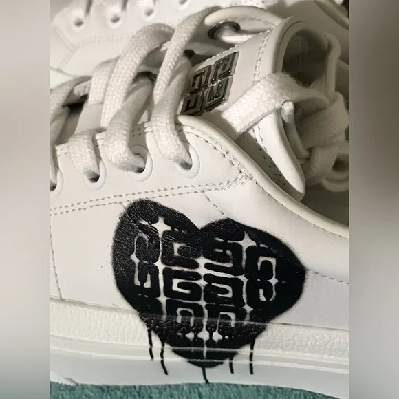 Givenchy City Sport Graffiti Logo Leather Sneakers size 7.5 Woman’s shoes - Picture 9 of 10